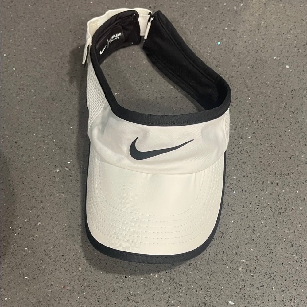 Nike Black and White Sports Visor